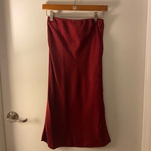 Red MIDI Satin Slip Skirt - XS